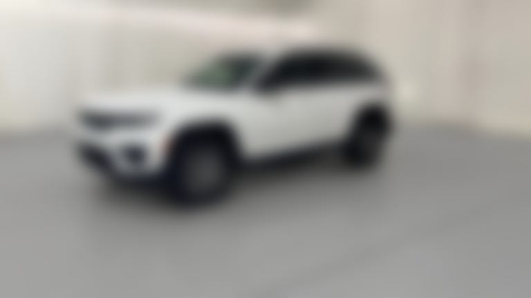 2027 Jeep Grand Cherokee vehicle photo