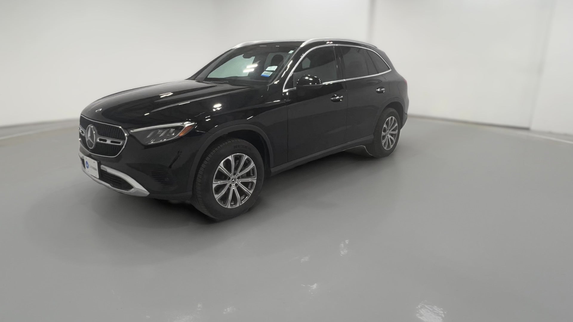 2024 Mercedes-Benz GLC vehicle photo