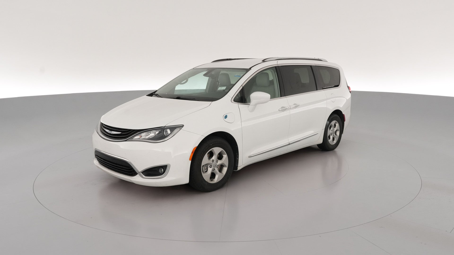 2018 Chrysler Pacifica Hybrid vehicle photo