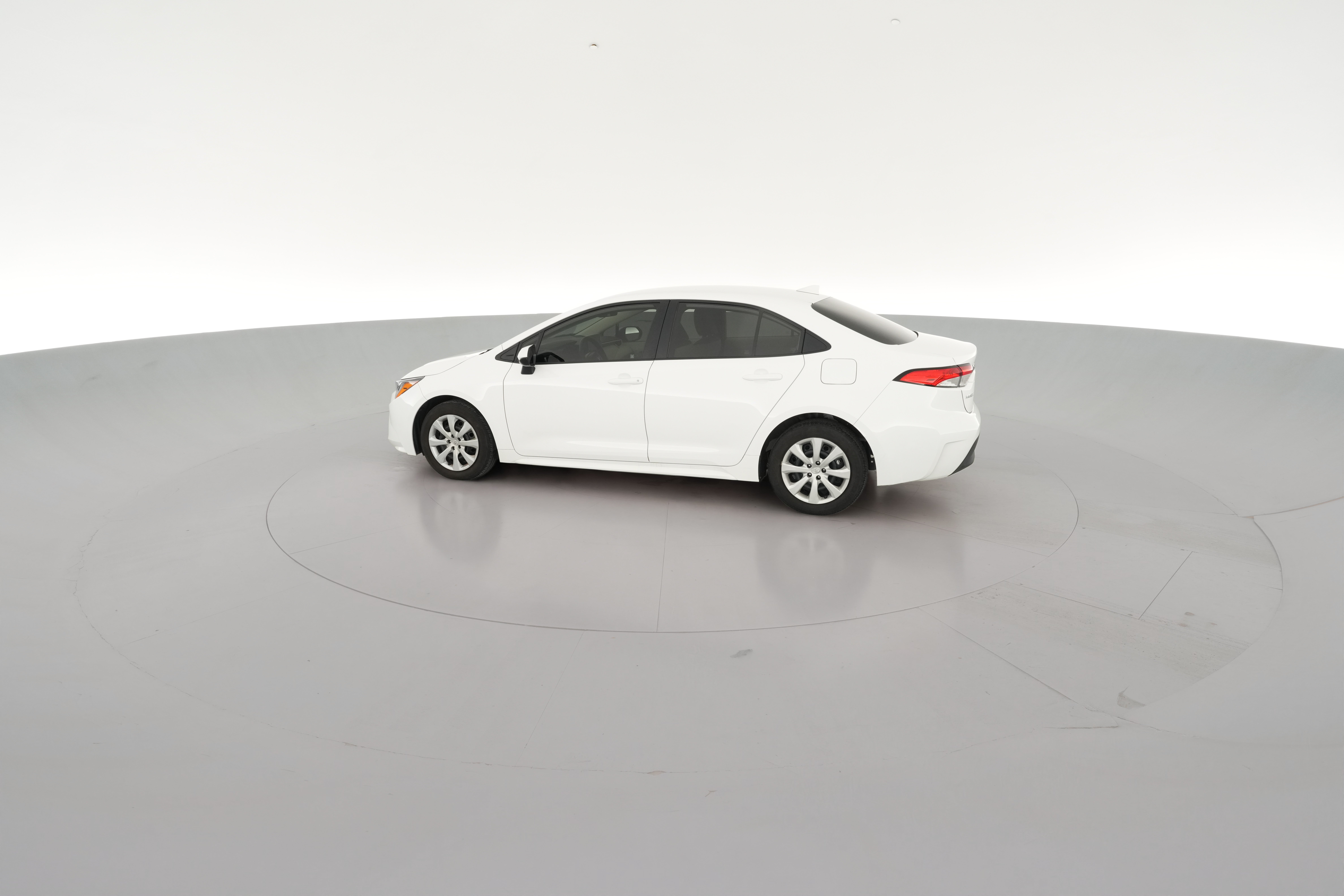 2025 Toyota Corolla LE - Photo 25