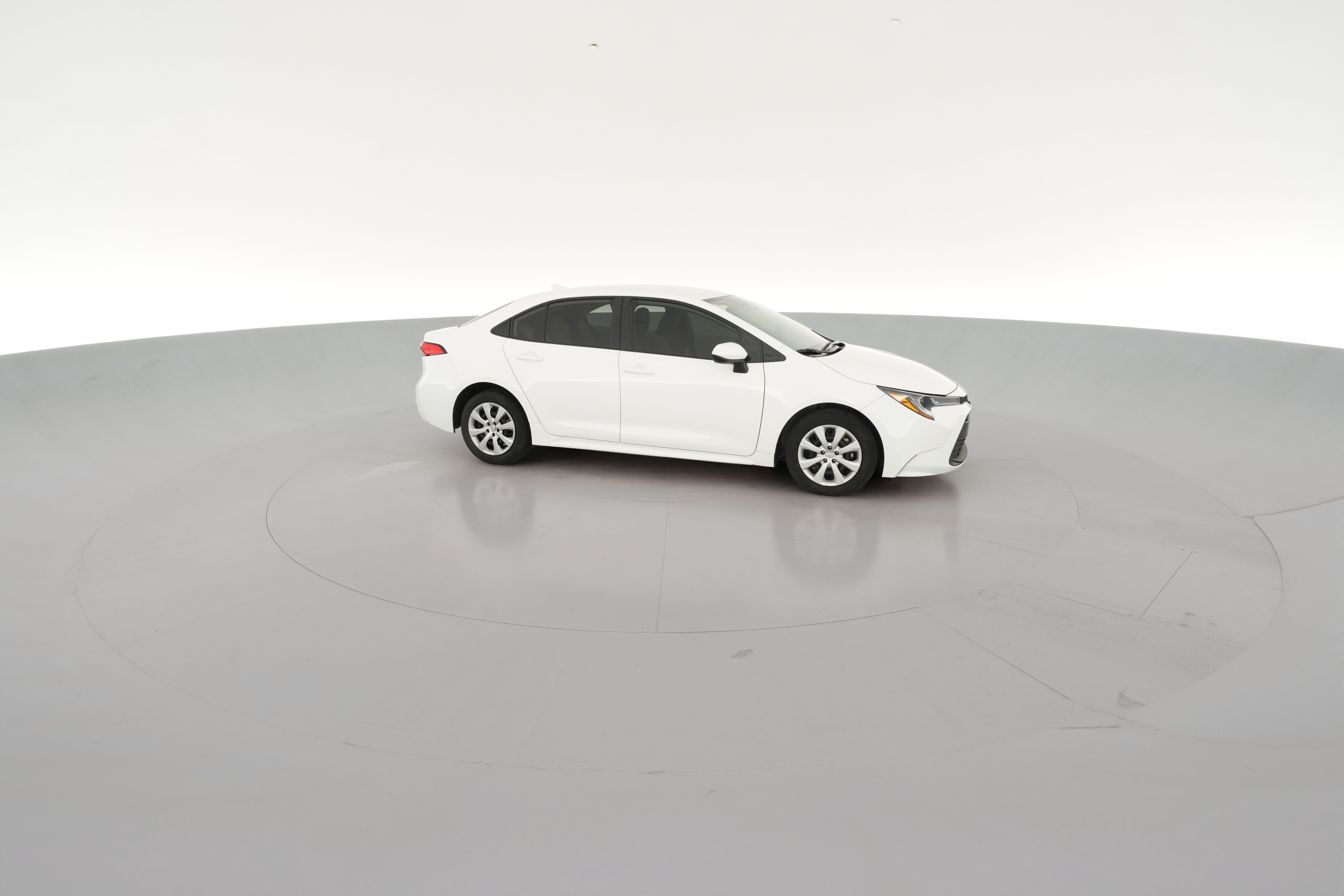 2025 Toyota Corolla LE - Photo 33
