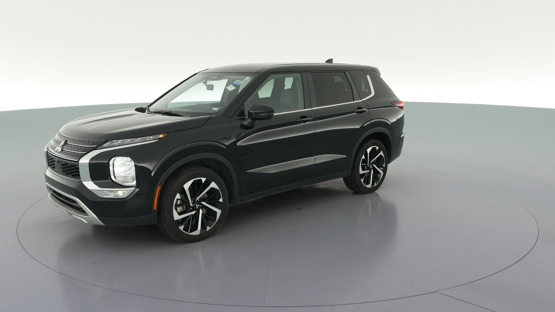2024 Mitsubishi Outlander vehicle photo