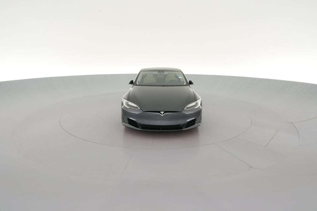 2017 Tesla Model S 75D in Midnight Silver Metallic — 360° view 1