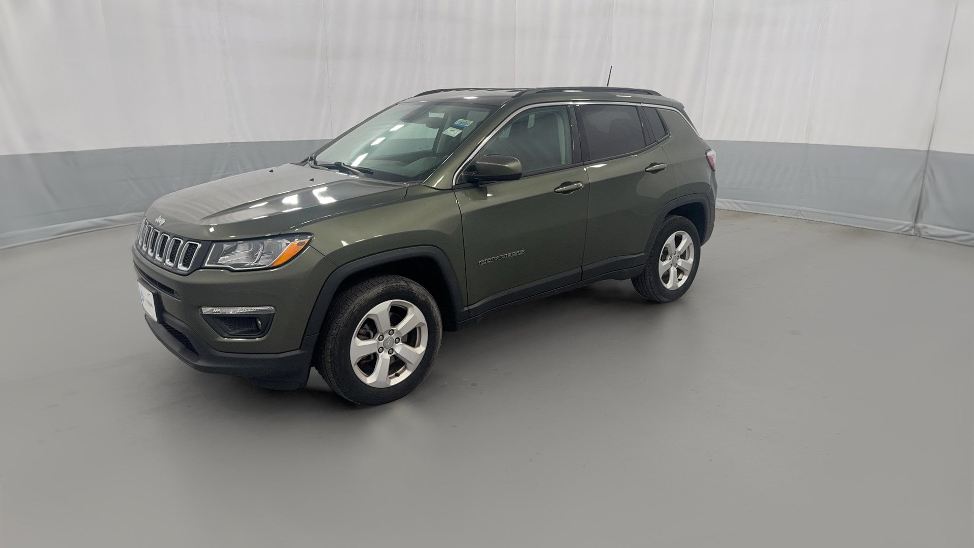 2021 Jeep Compass vehicle photo