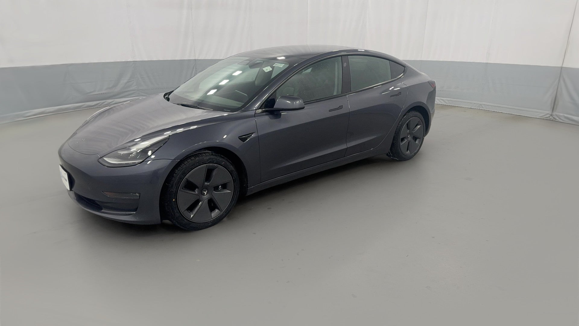 2022 Tesla Model 3 vehicle photo