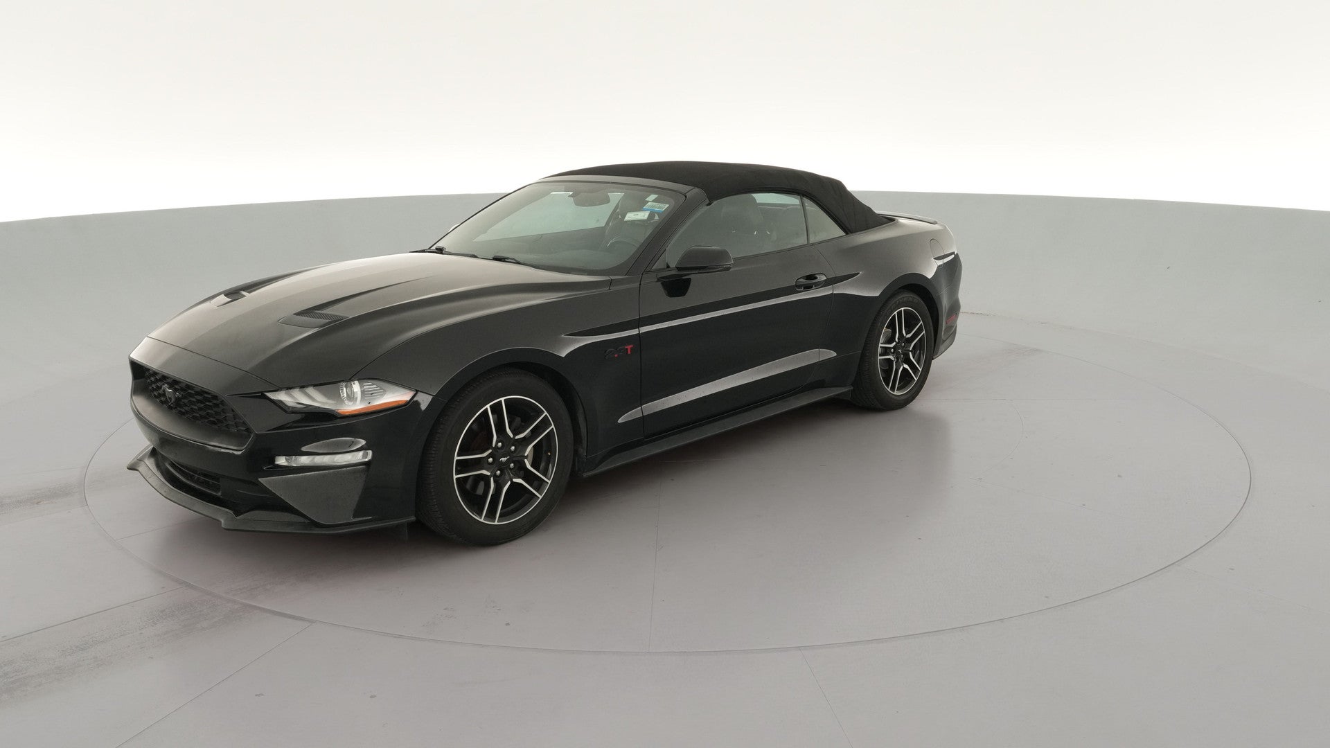 2018 Ford Mustang vehicle photo