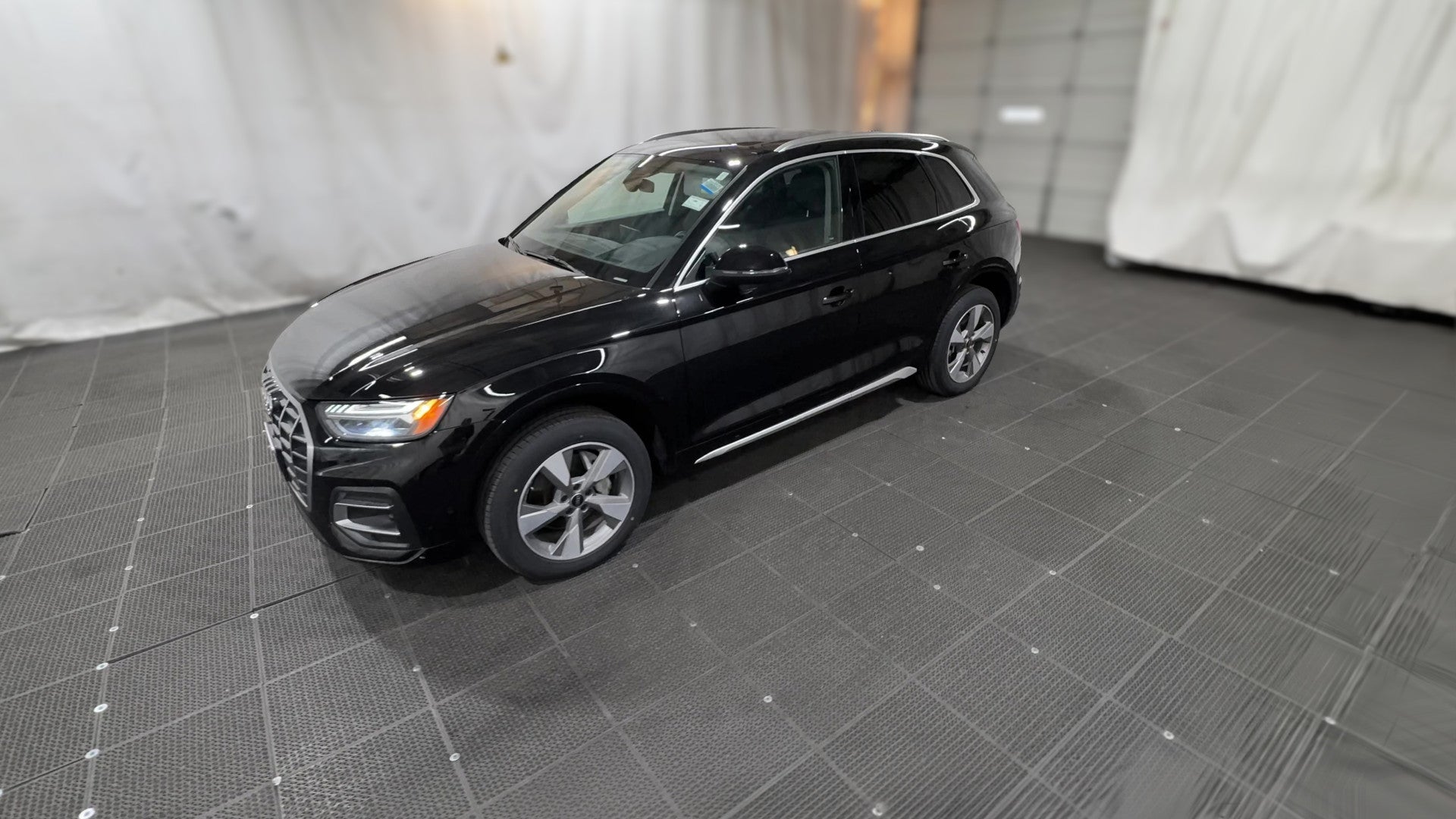 2023 Audi Q5 vehicle photo