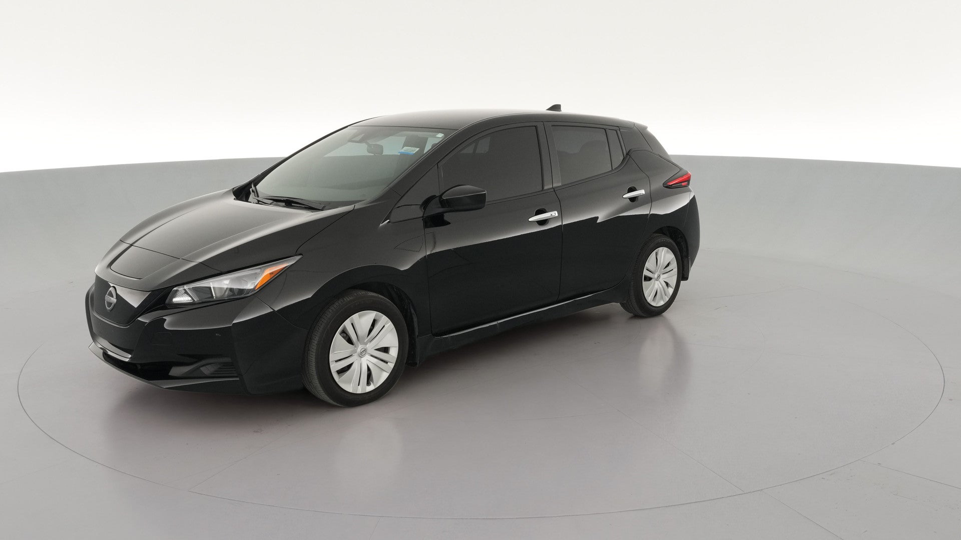 2025 Nissan LEAF vehicle photo