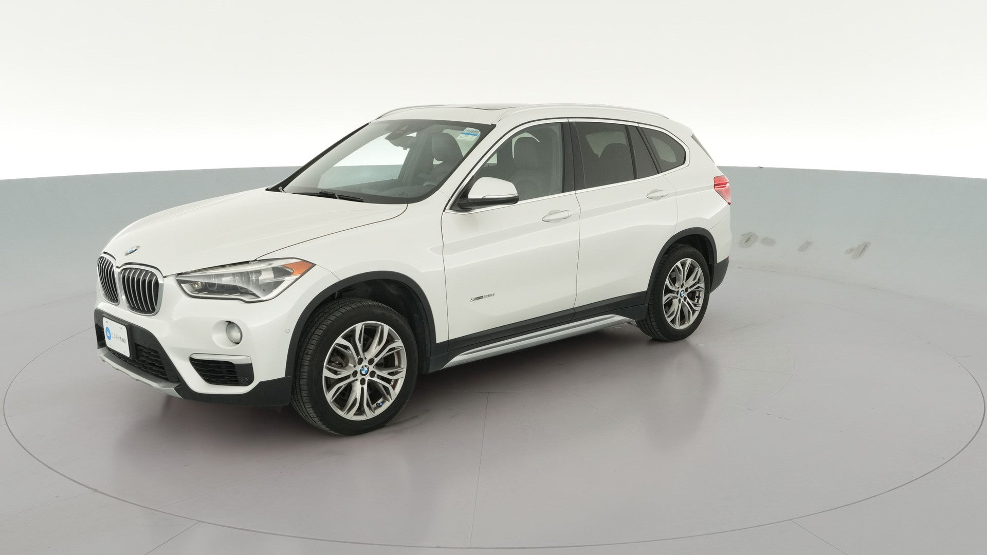 2016 BMW X1 vehicle photo