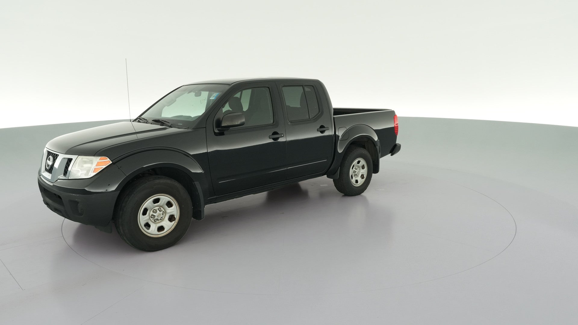 2018 Nissan Frontier Crew Cab vehicle photo