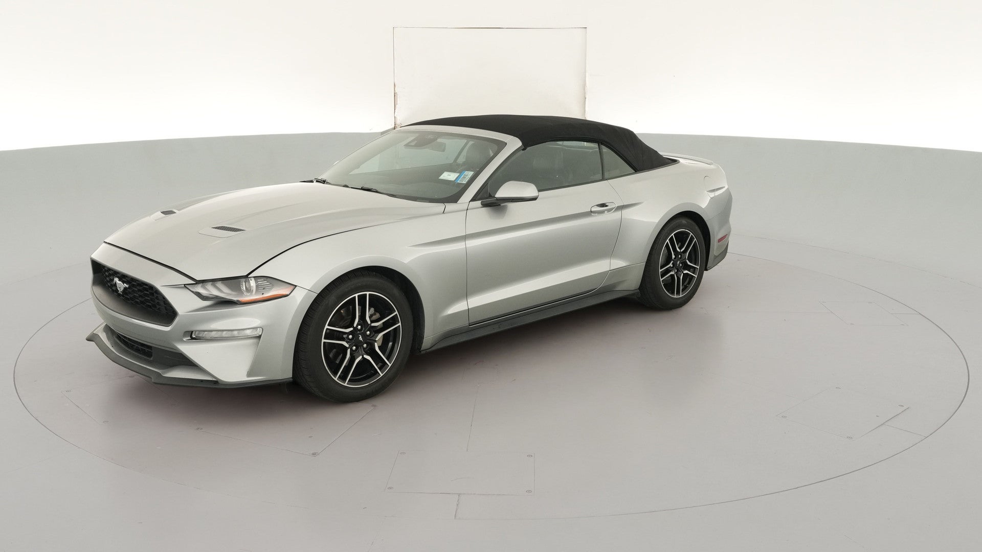 2022 Ford Mustang vehicle photo
