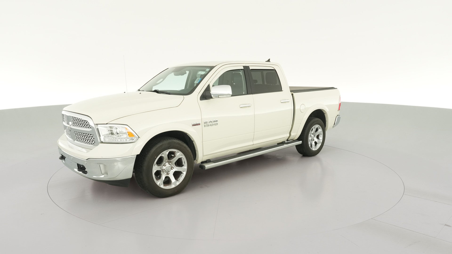 2018 Ram 1500 Crew Cab vehicle photo