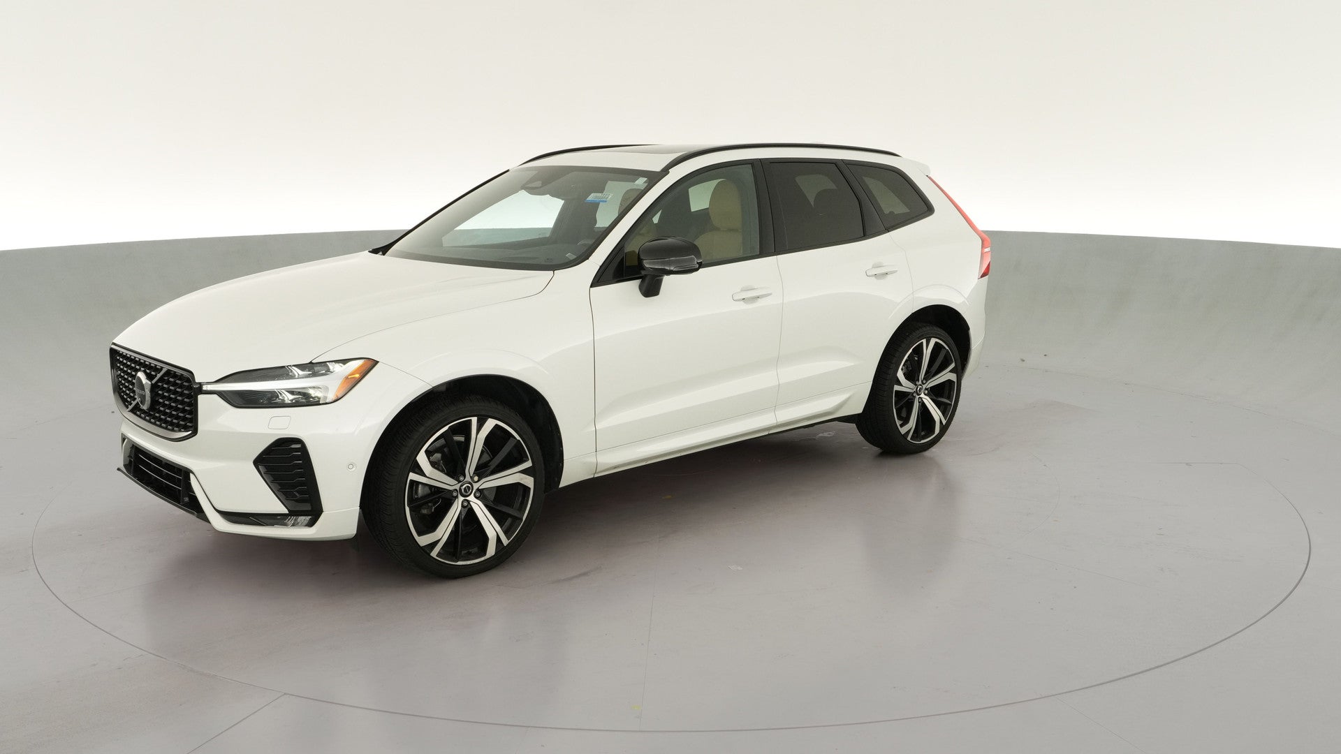 2023 Volvo XC60 vehicle photo