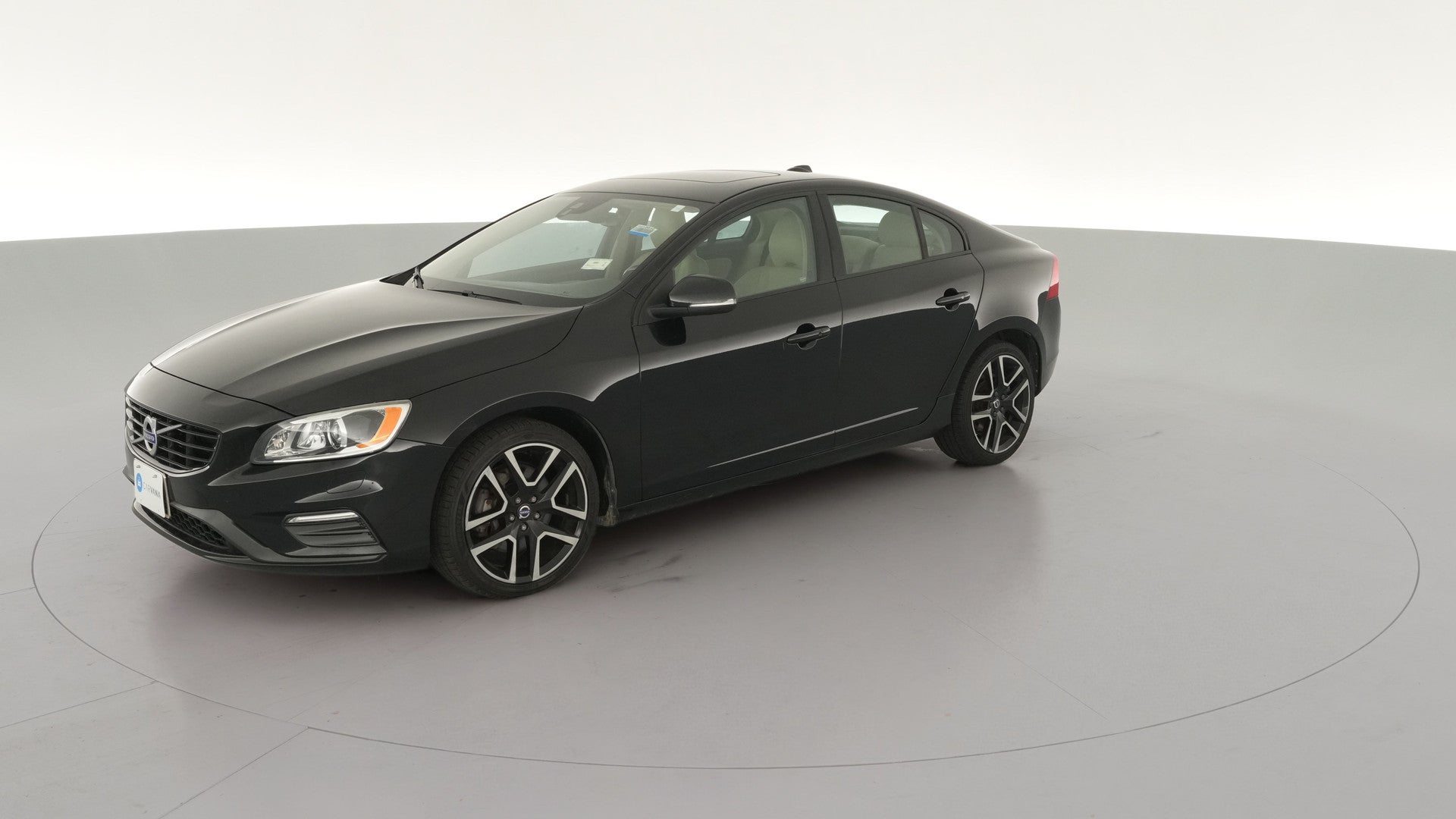 2018 Volvo S60 vehicle photo