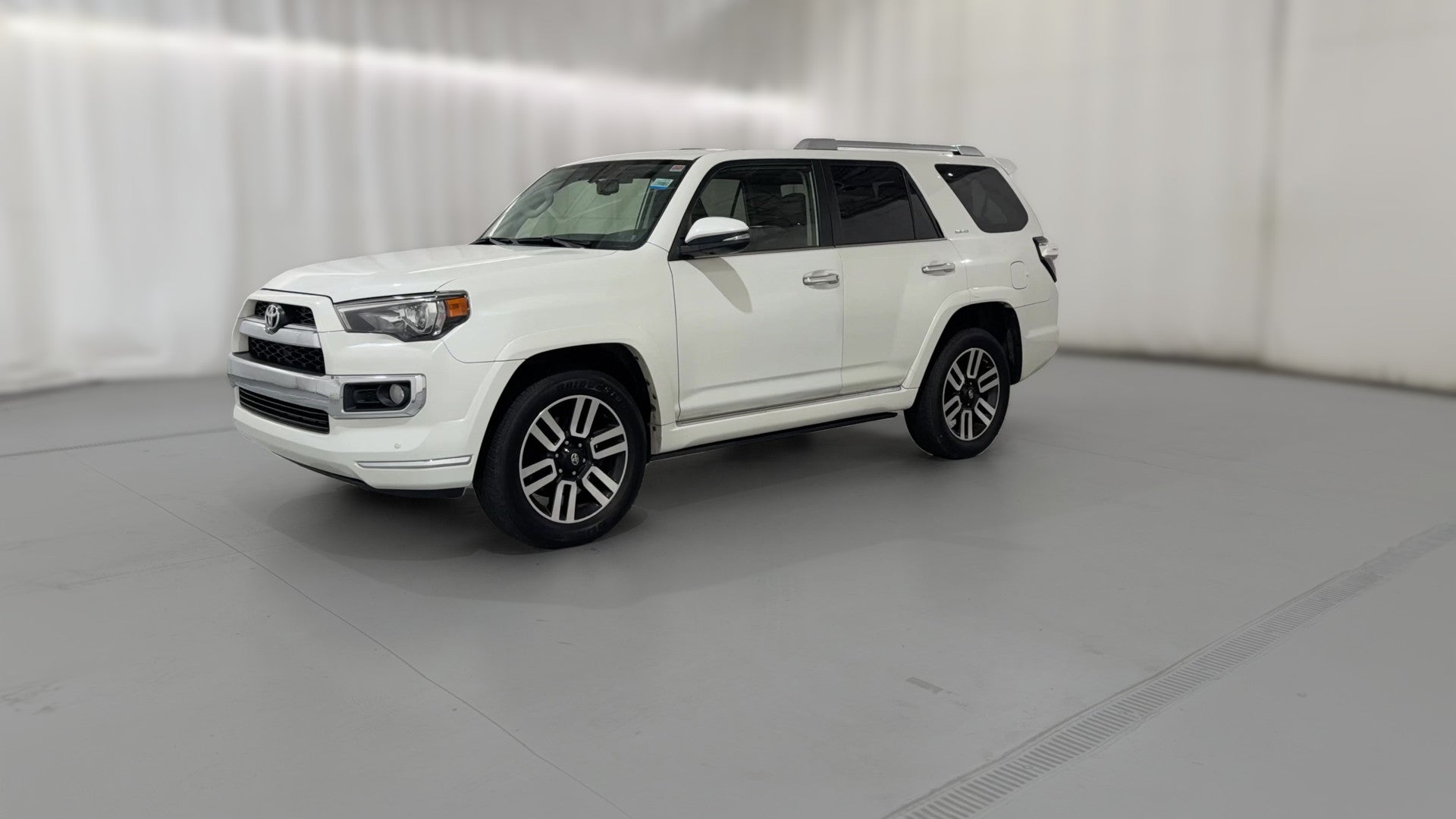 2018 Toyota 4Runner vehicle photo