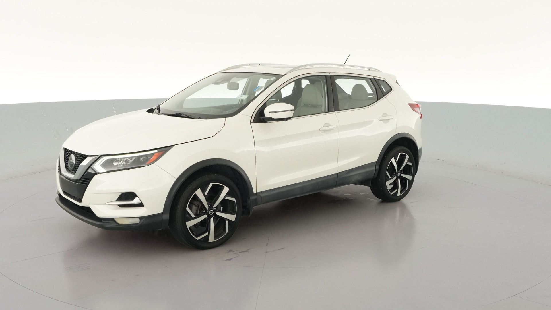 2020 Nissan Rogue Sport vehicle photo