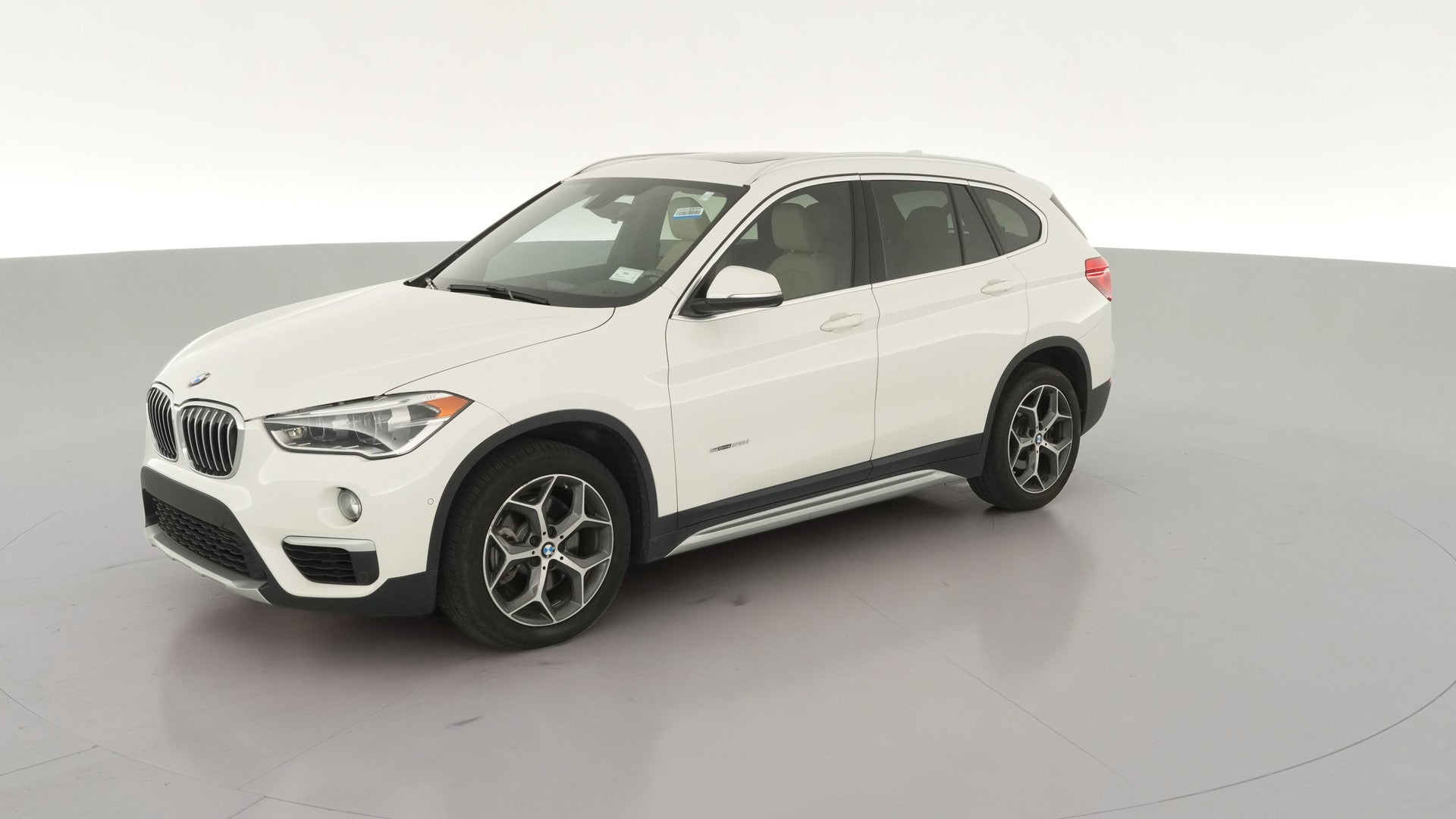 2018 BMW X1 vehicle photo