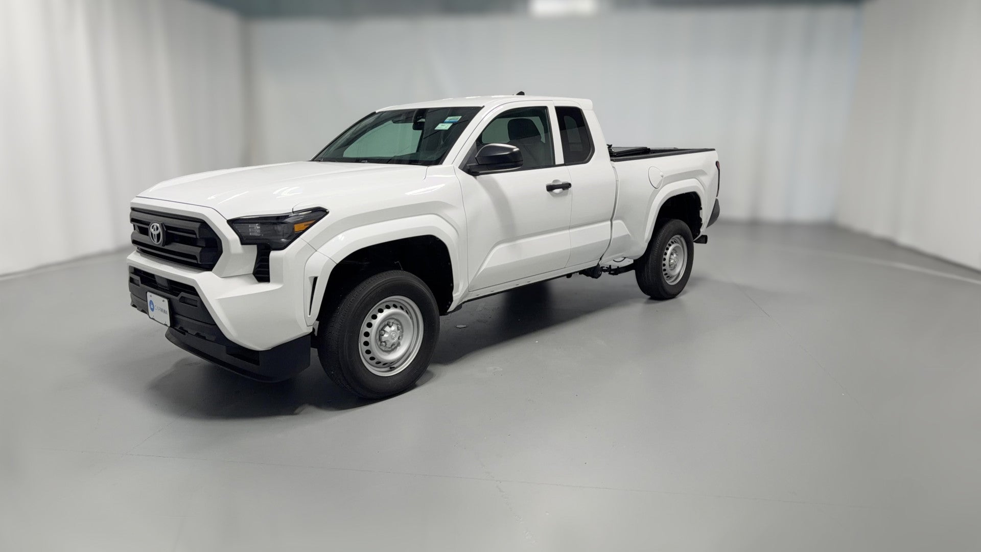 2024 Toyota Tacoma XtraCab vehicle photo