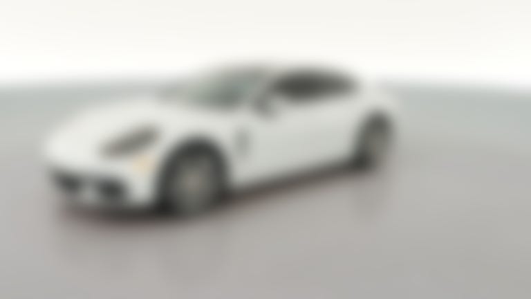 2018 Porsche Panamera vehicle photo