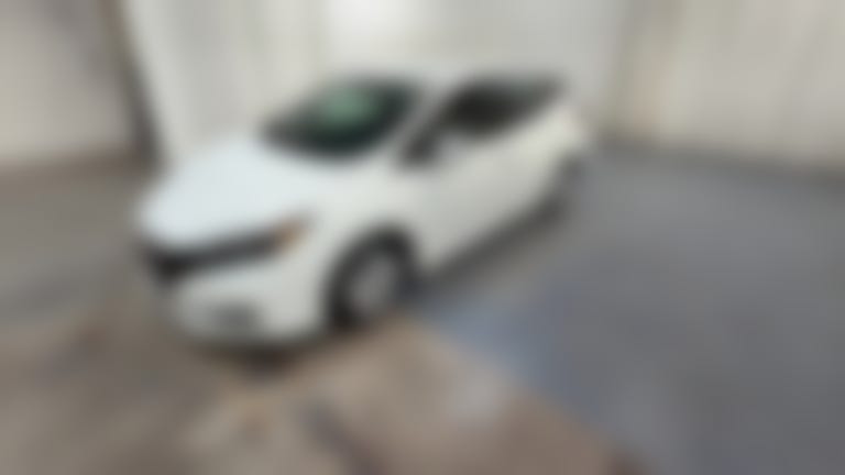 2025 Nissan LEAF vehicle photo
