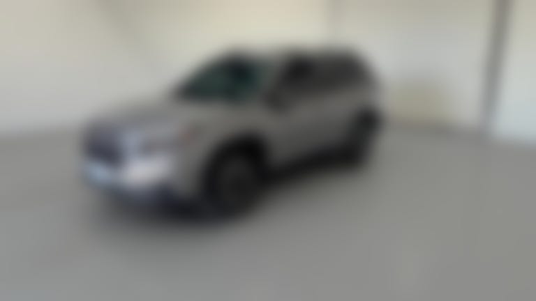 2025 Subaru Forester vehicle photo