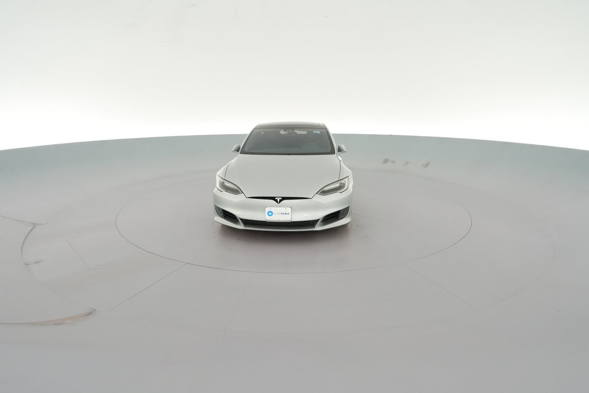2016 Tesla Model S 75D in Silver Metallic — 360° view 1