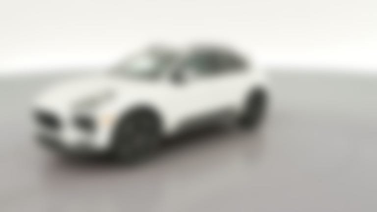 2020 Porsche Macan vehicle photo