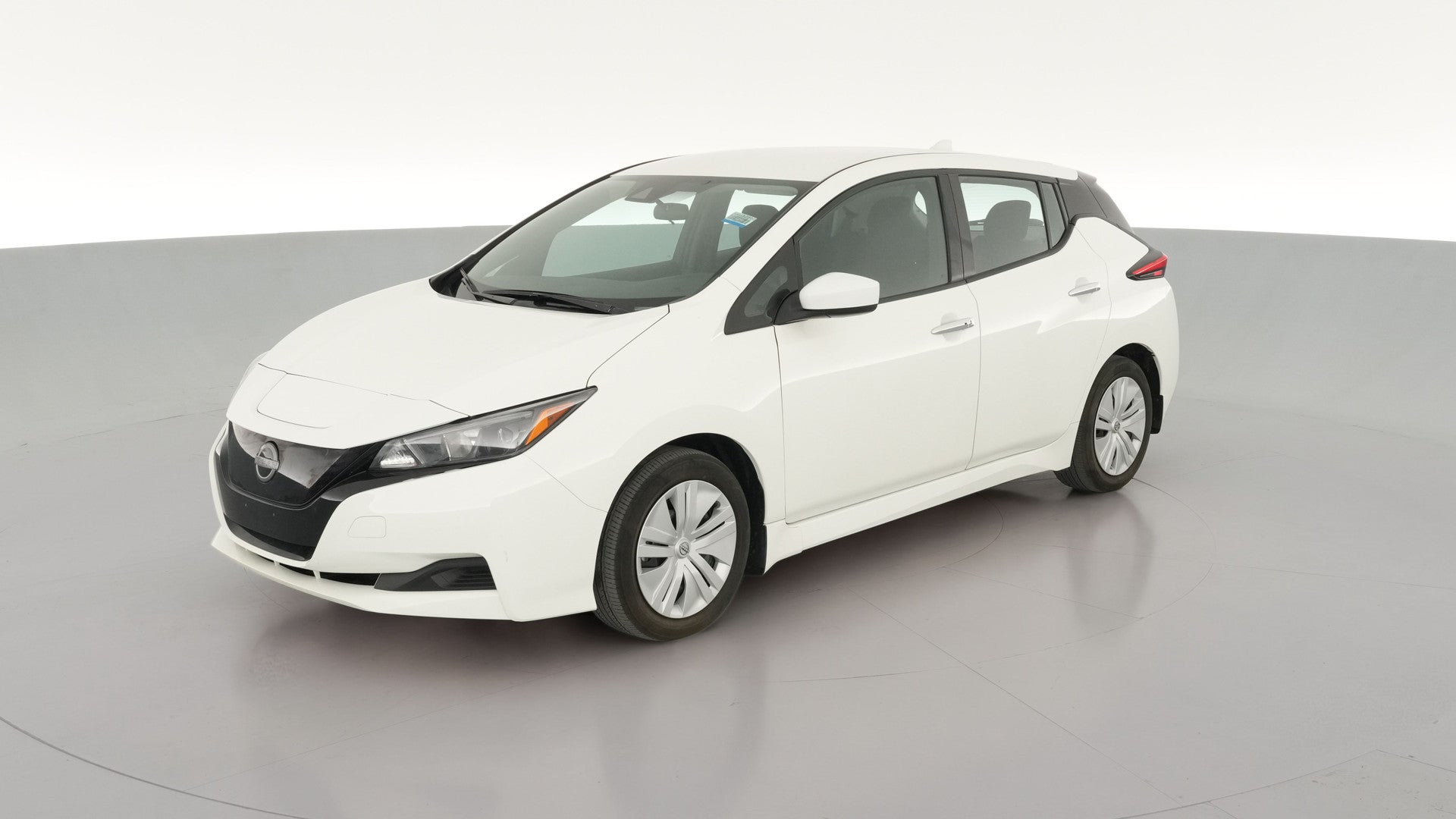2025 Nissan LEAF vehicle photo