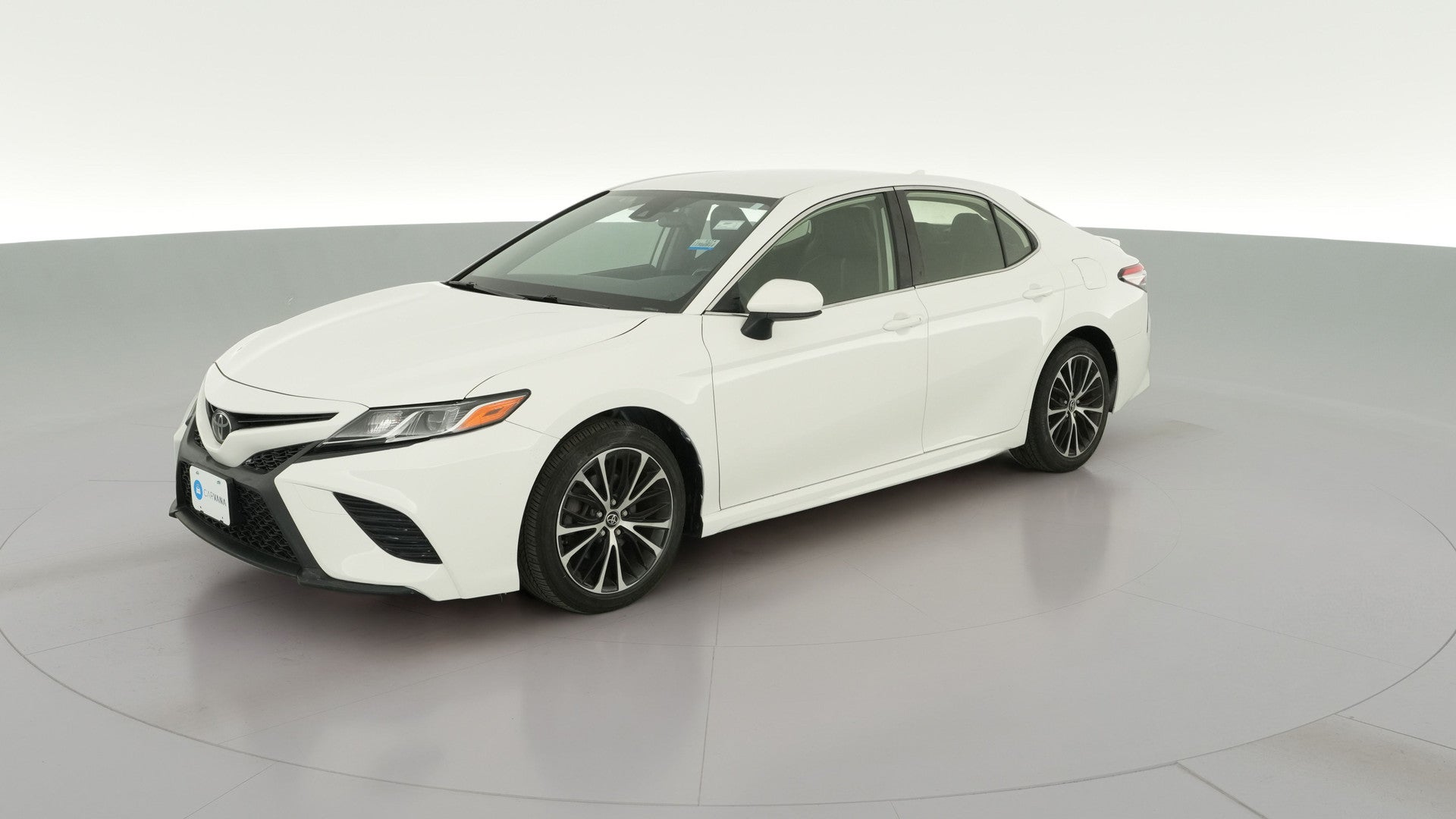 2019 Toyota Camry vehicle photo