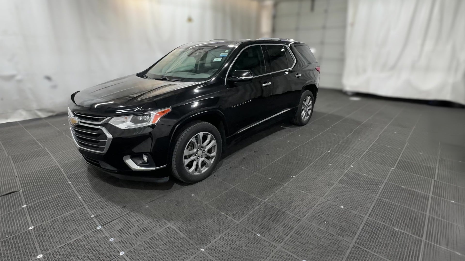 2018 Chevrolet Traverse vehicle photo