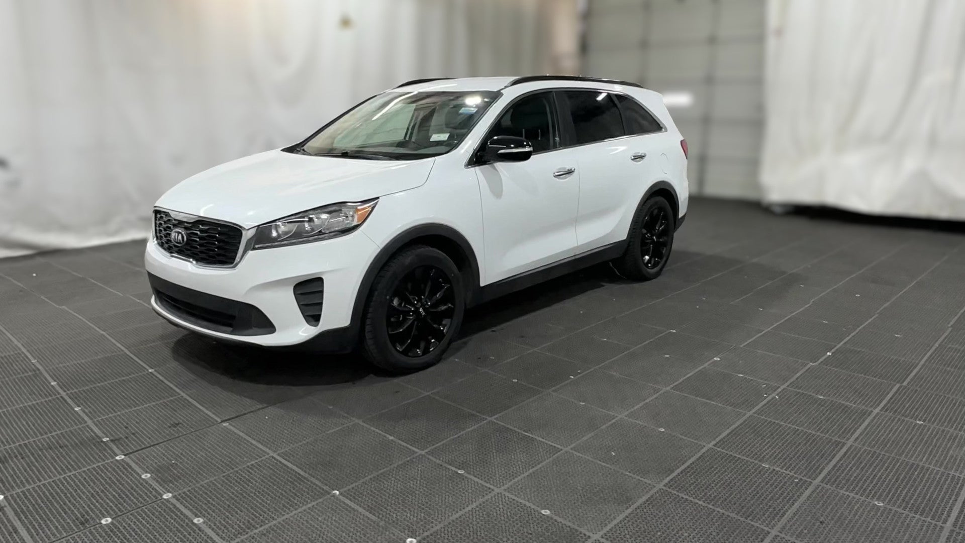 2019 Kia Sorento vehicle photo