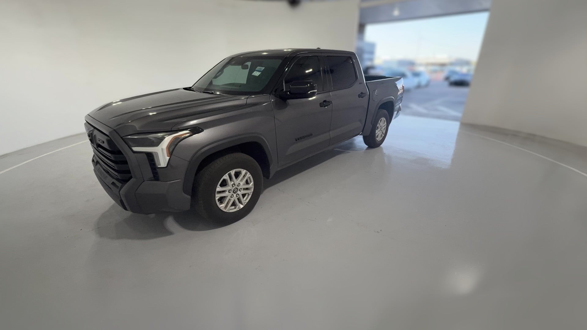 2022 Toyota Tundra CrewMax vehicle photo