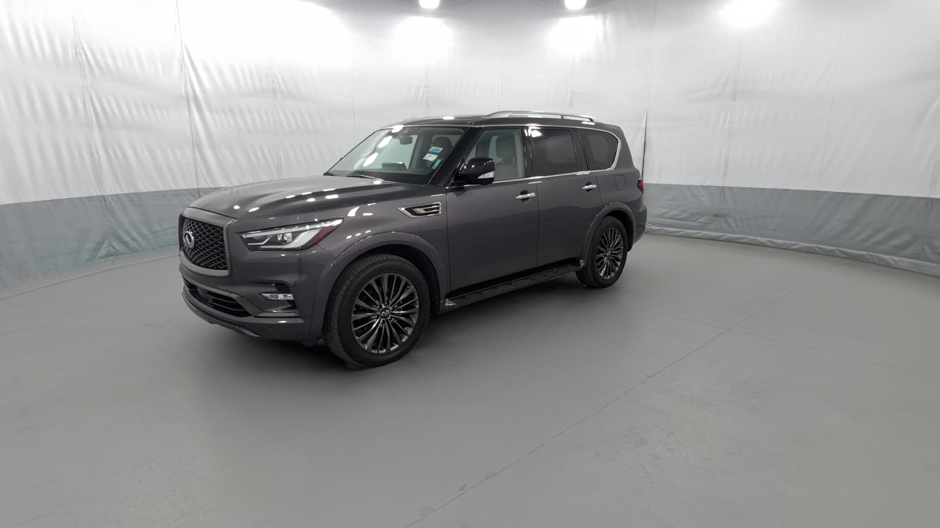 2023 INFINITI QX80 vehicle photo