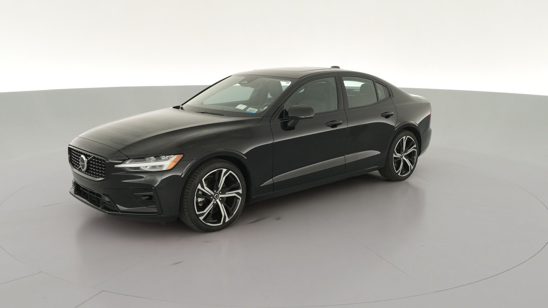 2025 Volvo S60 vehicle photo