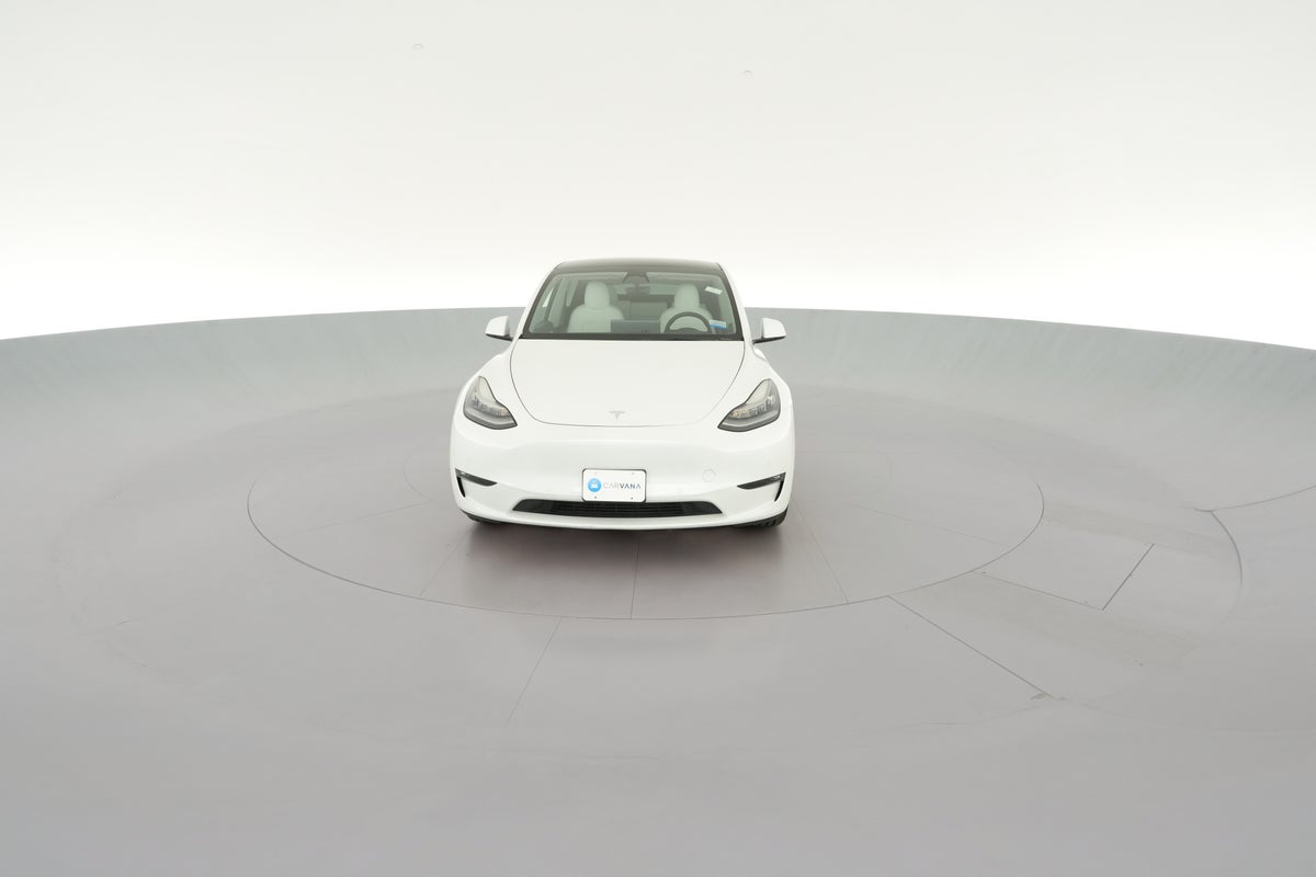 2021 Tesla Model Y Standard Range in Pearl White — 360° view 1
