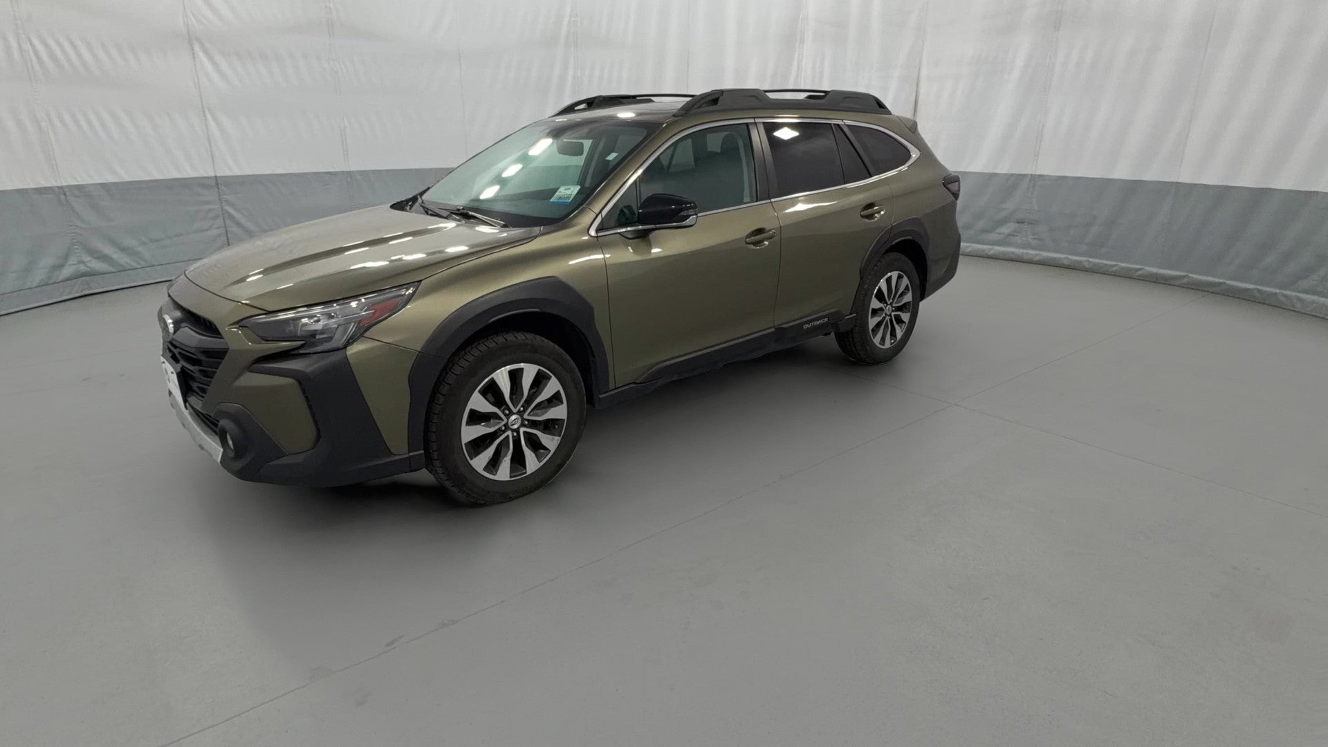 2024 Subaru Outback vehicle photo