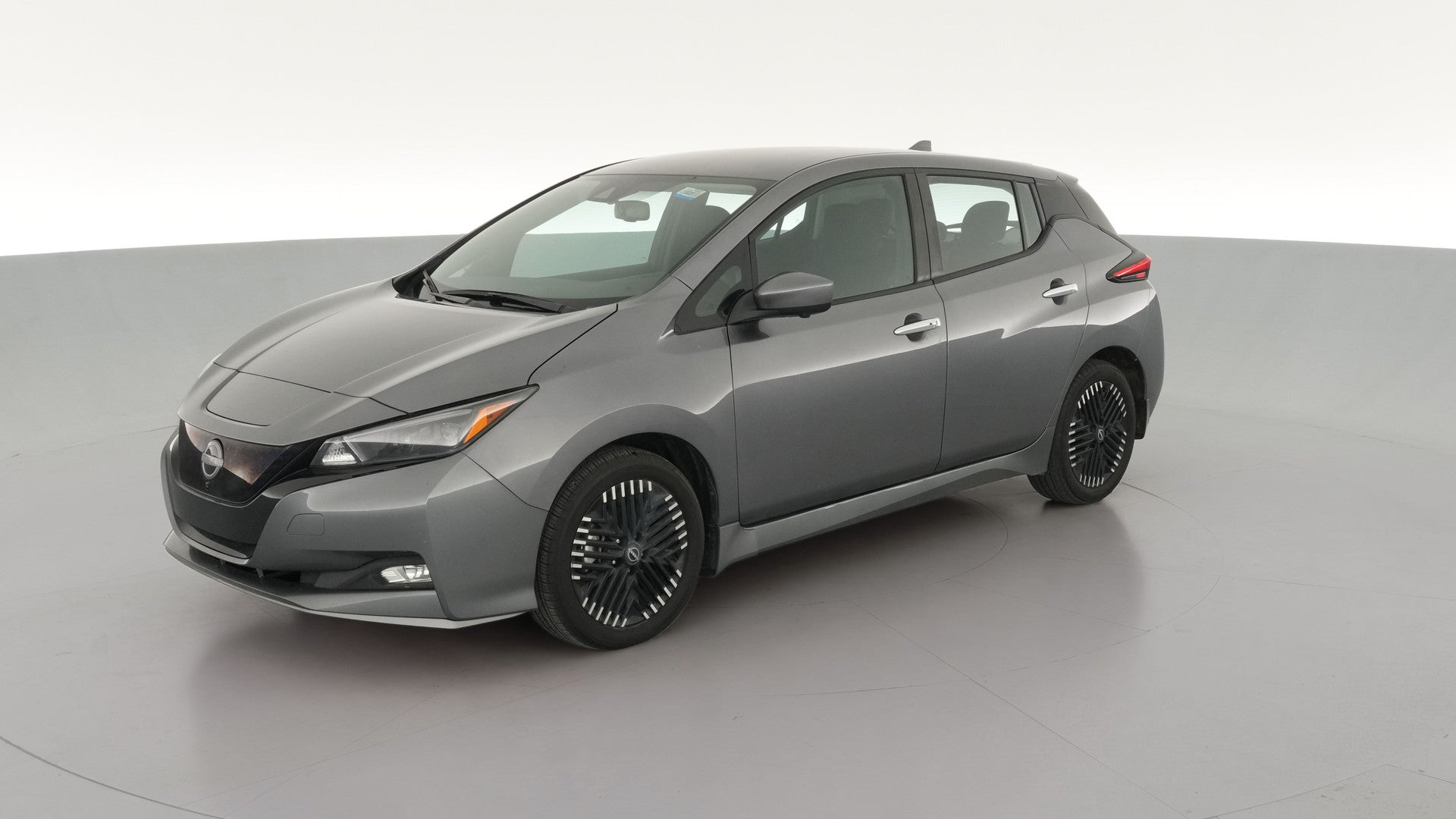 2024 Nissan LEAF vehicle photo