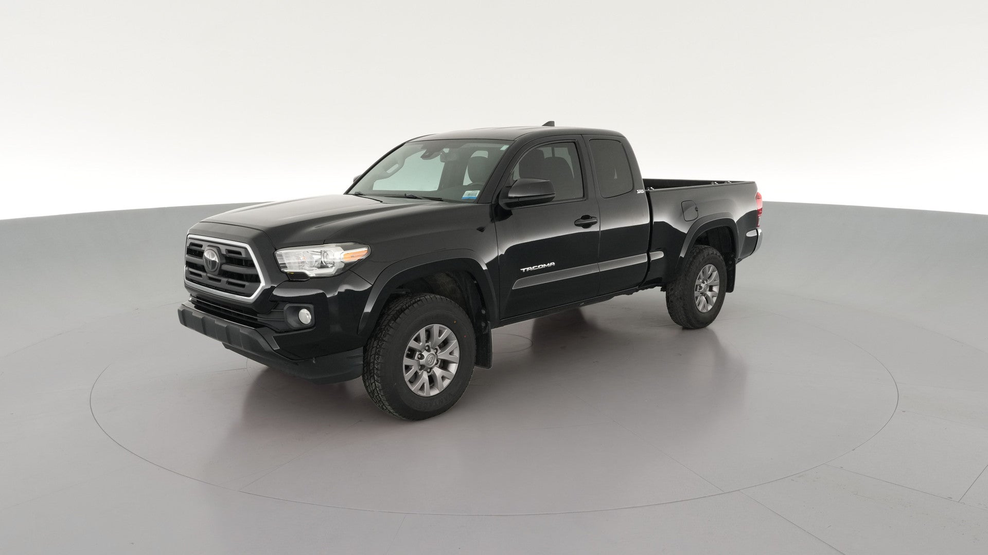 2018 Toyota Tacoma Access Cab vehicle photo