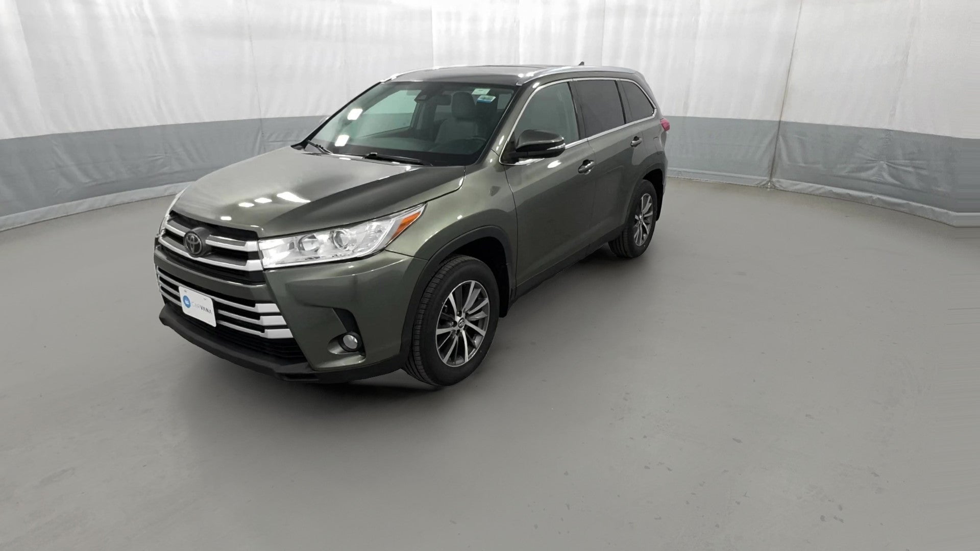 2019 Toyota Highlander vehicle photo