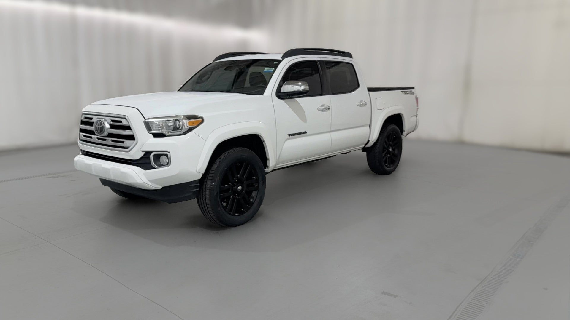 2019 Toyota Tacoma Double Cab vehicle photo