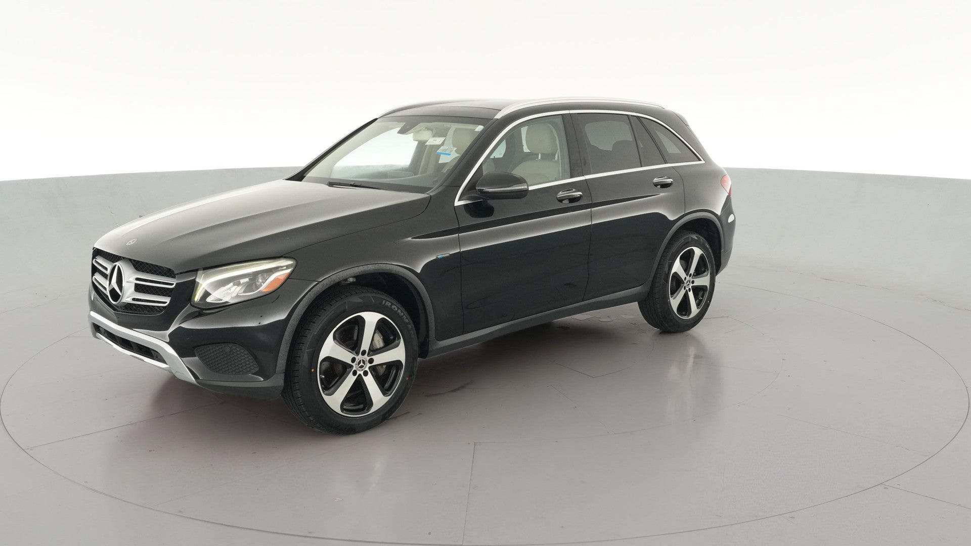 2019 Mercedes-Benz GLC vehicle photo