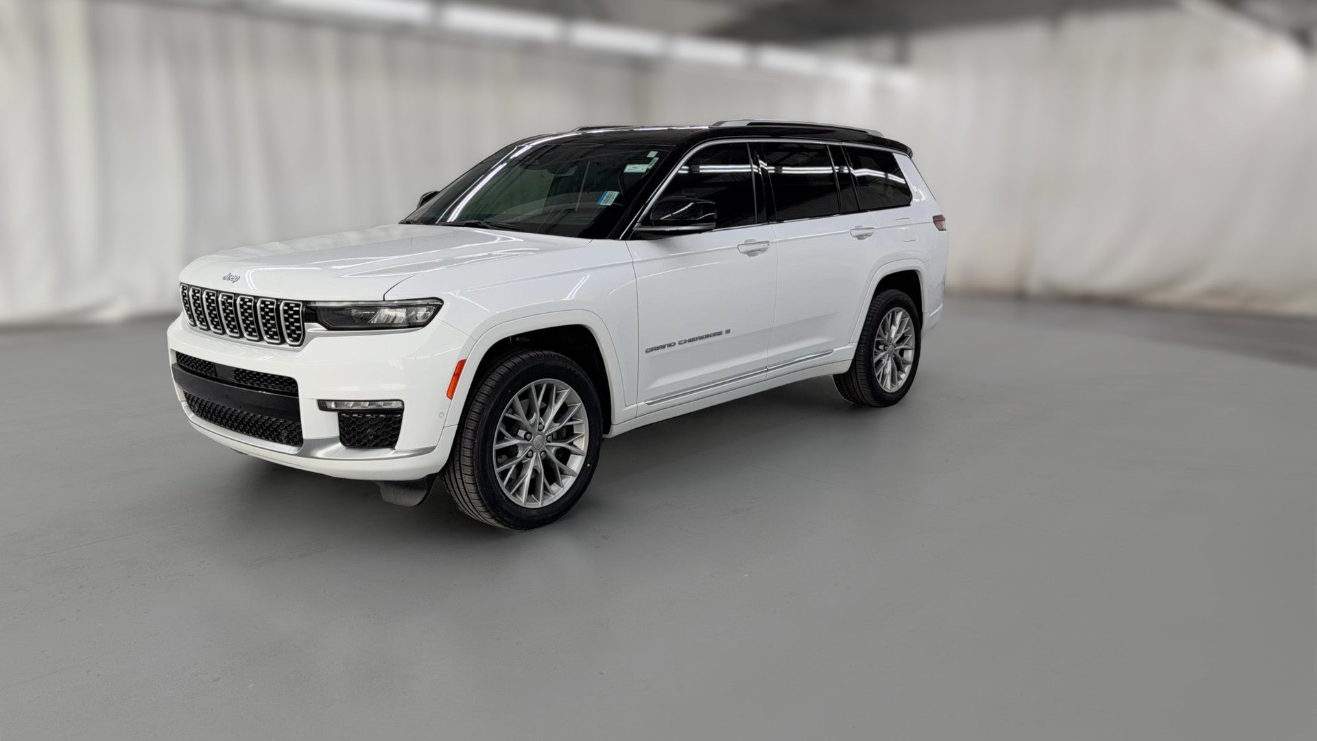 2022 Jeep Grand Cherokee L vehicle photo