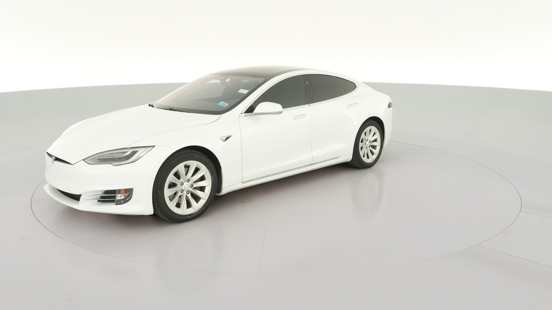 2020 Tesla Model S vehicle photo
