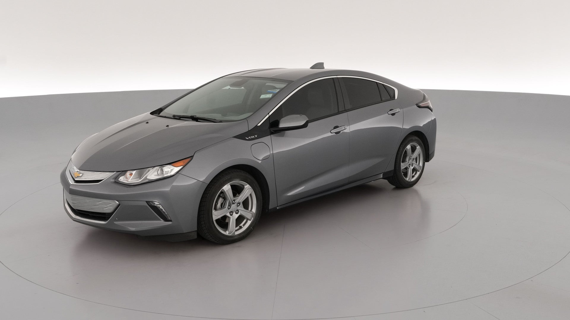 2018 Chevrolet Volt vehicle photo