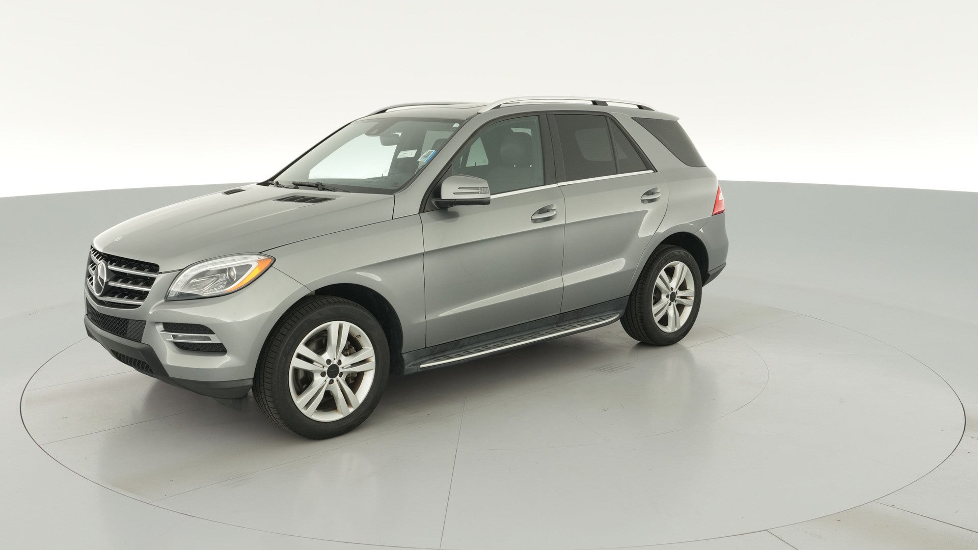 2014 Mercedes-Benz M-Class vehicle photo