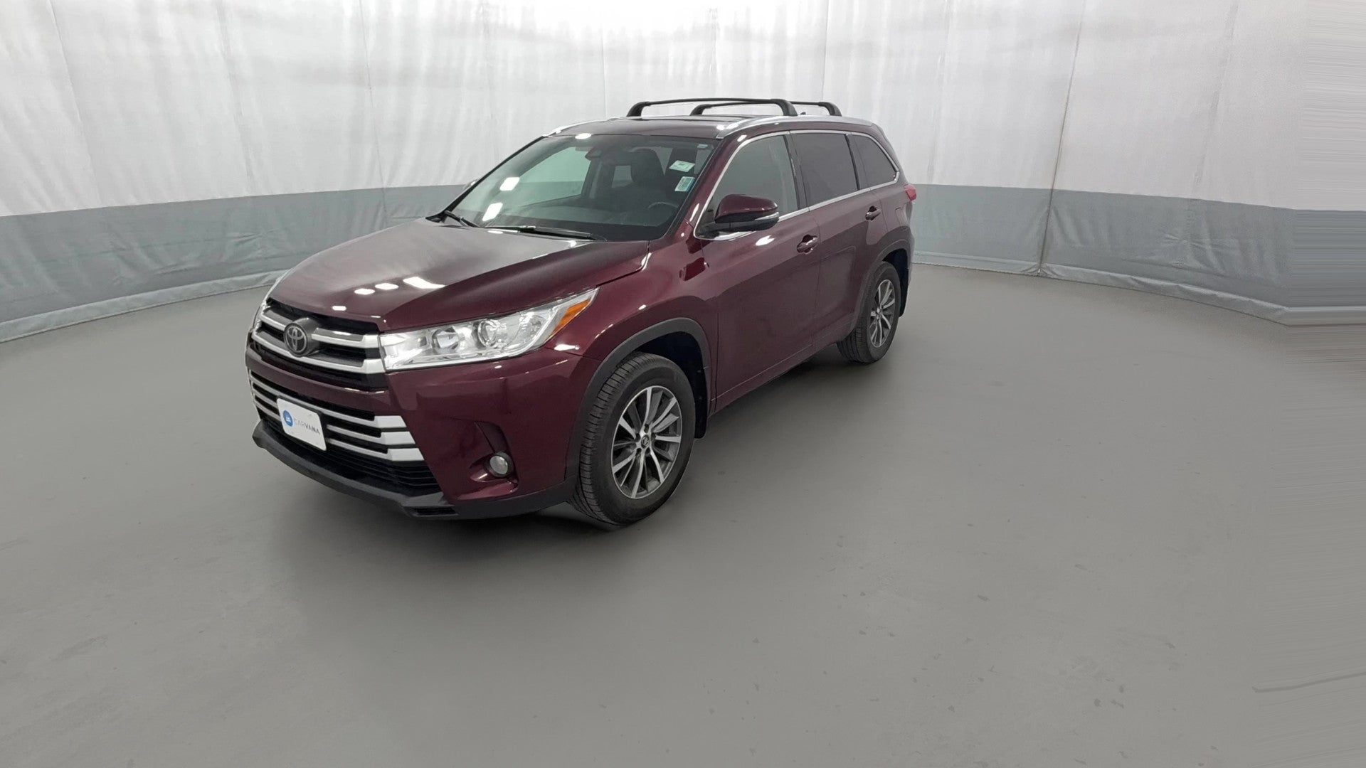 2017 Toyota Highlander vehicle photo