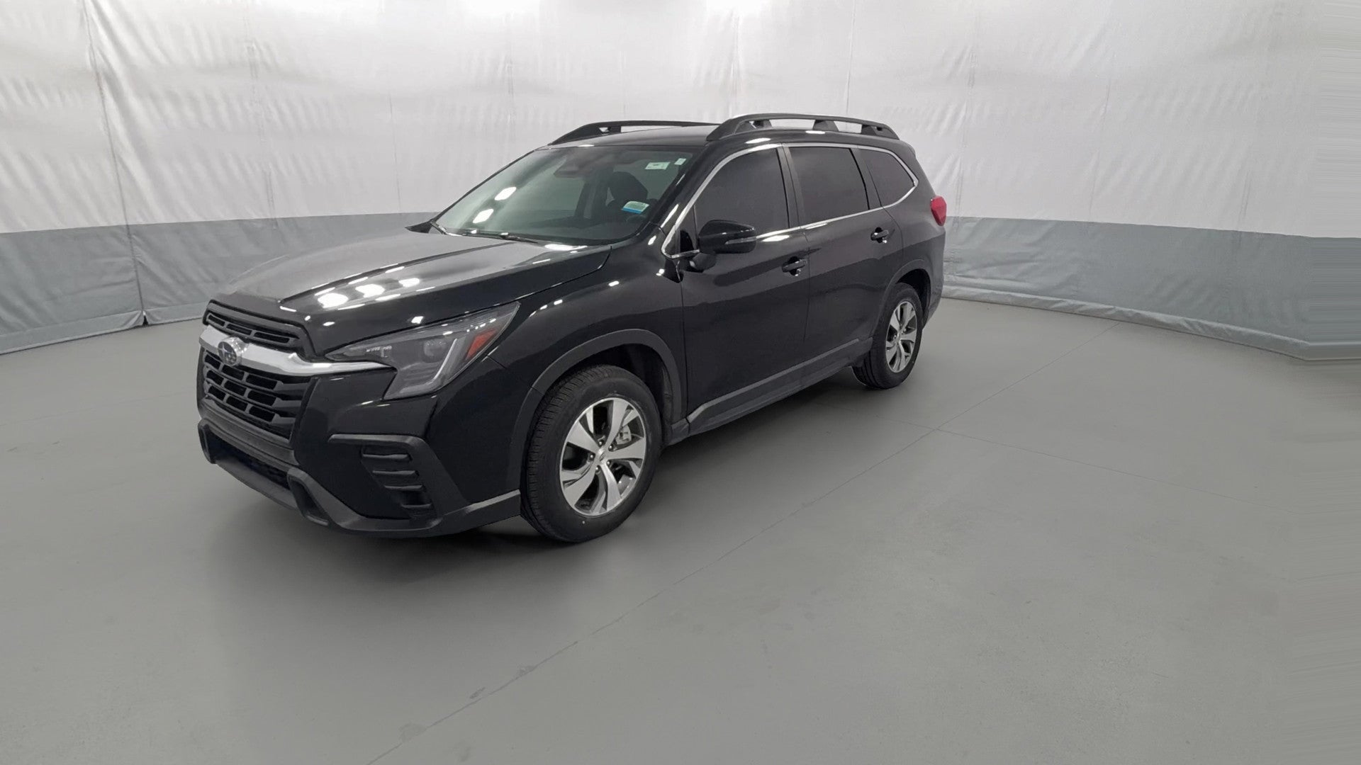 2023 Subaru Ascent vehicle photo