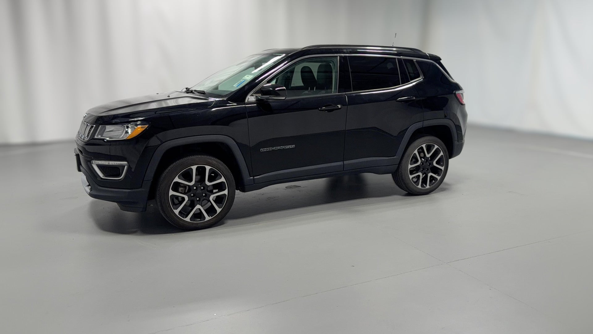 2018 Jeep Compass vehicle photo