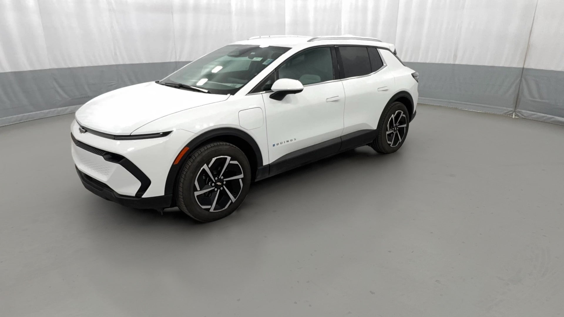 2026 Chevrolet Equinox EV vehicle photo