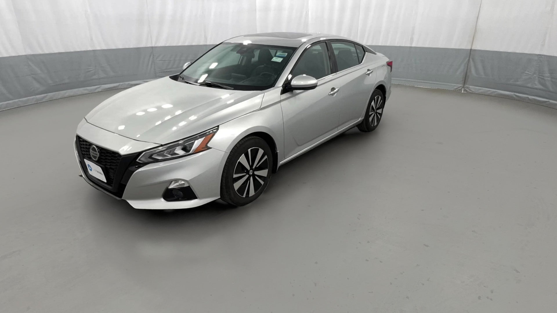 2021 Nissan Altima vehicle photo